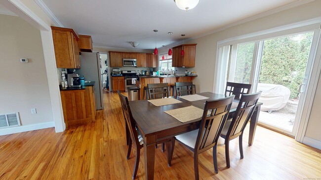 400 Burr St in New Haven, CT - Building Photo - Building Photo