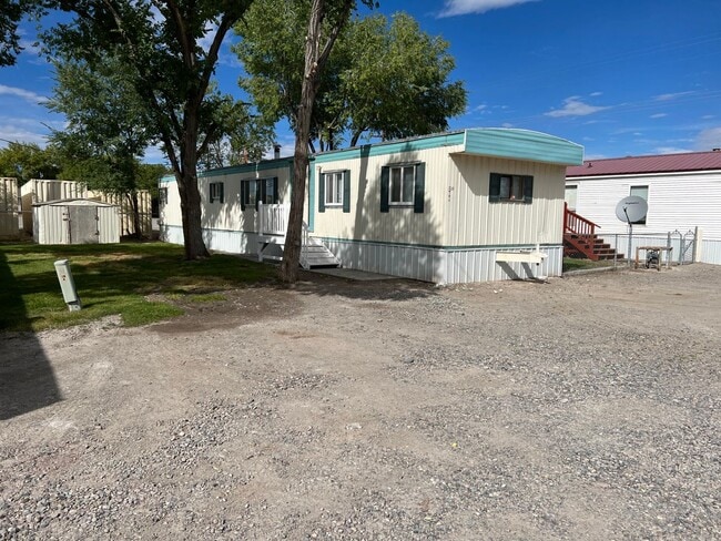 300 Linda Lee Rd in Riverton, WY - Building Photo - Building Photo
