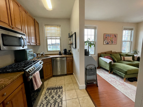 1111 Lamont St NW in Washington, DC - Building Photo - Building Photo
