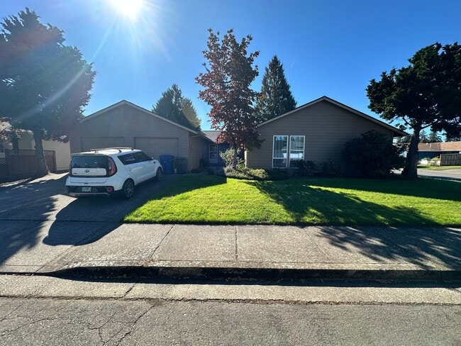 property at 286 Aldridge Dr N