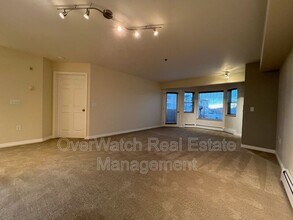 11351 Discovery View Dr in Anchorage, AK - Building Photo - Building Photo