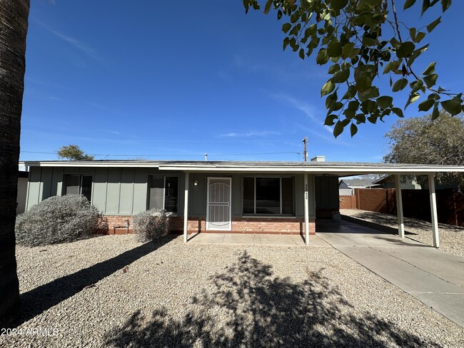 1242 E Broadmor Dr in Tempe, AZ - Building Photo - Building Photo