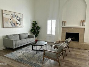 1521 N H St in Oxnard, CA - Foto de edificio - Building Photo