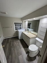 24 Ash St, Unit 2 in Spencer, MA - Building Photo - Building Photo