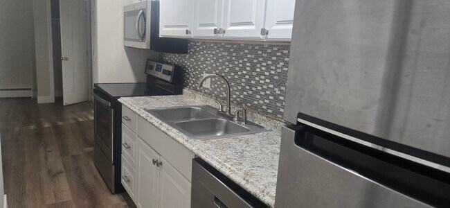 336 N Grant St, Unit 406 in Denver, CO - Building Photo - Building Photo