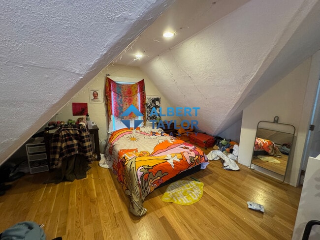 1 Woodstock Ave, Unit 1 in Boston, MA - Building Photo - Building Photo