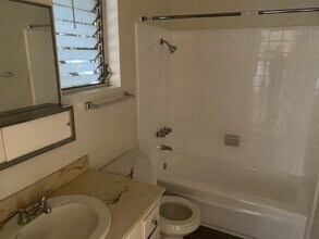 400 N Mentor Ave in Pasadena, CA - Building Photo - Building Photo