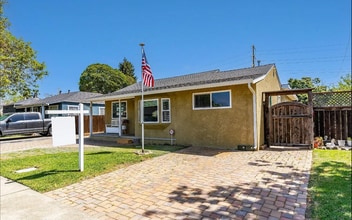 1034 Caldwell Ave in Vallejo, CA - Building Photo - Building Photo