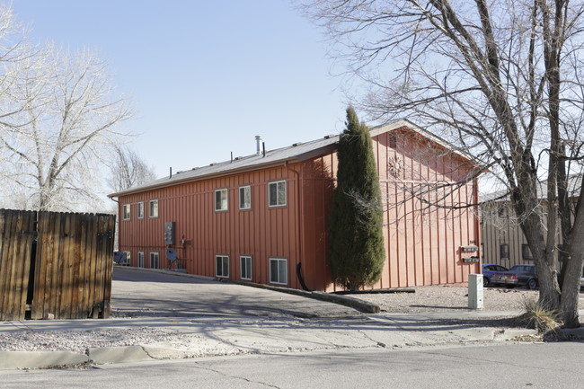 2116 Friendship Pl in Colorado Springs, CO - Foto de edificio - Building Photo