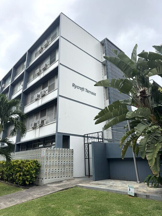 1550 Rycroft St in Honolulu, HI - Building Photo
