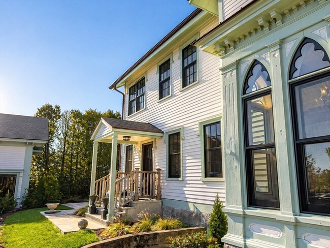 9 Ashland Ave in Manchester by the Sea, MA - Building Photo - Building Photo