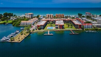 19701 Gulf Blvd in Indian Shores, FL - Building Photo - Building Photo
