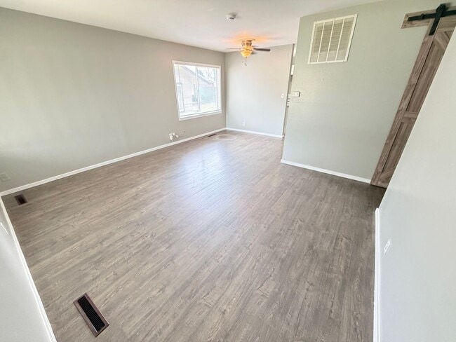 1255 Montana St in Wenatchee, WA - Building Photo - Building Photo