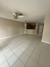 4883 Palmbrooke Cir in West Palm Beach, FL - Foto de edificio - Building Photo