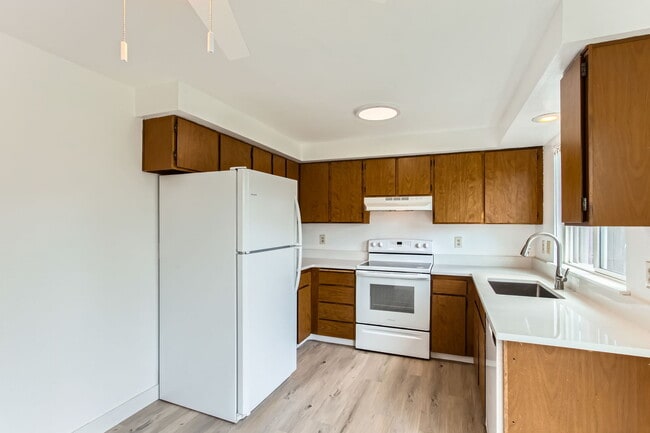 1711 SE Blairmont Dr in Vancouver, WA - Building Photo - Building Photo
