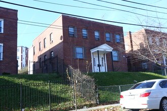 3047 30th St SE in Washington, DC - Building Photo - Building Photo