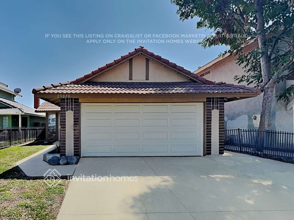 25079 Dana Ln in Moreno Valley, CA - Building Photo