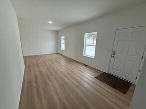 400 7th St in Mineral Point, WI - Building Photo - Building Photo