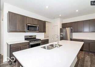 13508 Dewpoint Ln in Fishers, IN - Building Photo - Building Photo