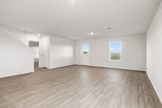 239 Rd 5821 in Cleveland, TX - Building Photo - Building Photo