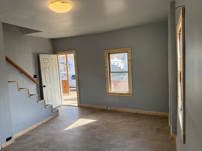 103 N 3rd Ave in Paden City, WV - Building Photo - Building Photo