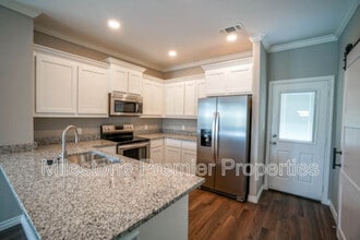 201 Martin Luther King St in Denison, TX - Building Photo - Building Photo