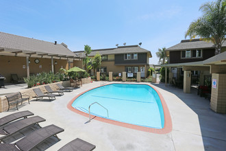 Avalon Apartments in Tustin, CA - Building Photo - Building Photo