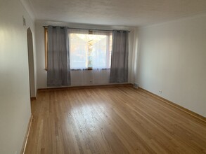 829 Lathrop Ave, Unit 2 in Forest Park, IL - Foto de edificio - Building Photo