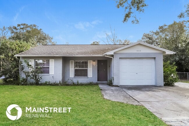 property at 1660 Crystalview Trail