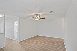 1435 Silverpines Rd in Houston, TX - Building Photo - Building Photo