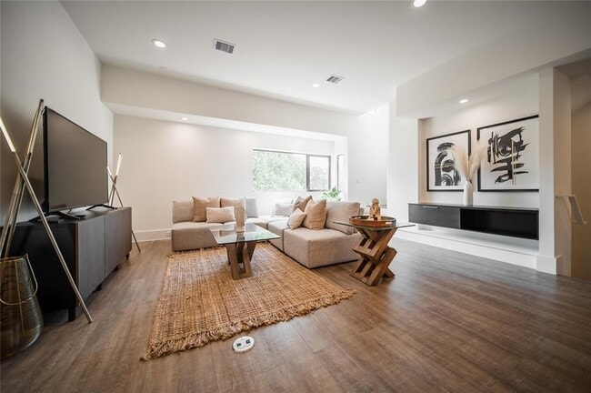 2212 Francis St in Houston, TX - Building Photo - Building Photo