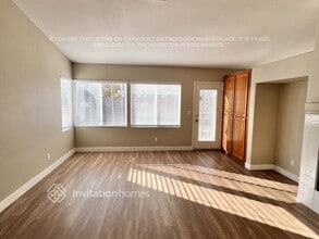 1897 Longmeadow St in Henderson, NV - Foto de edificio - Building Photo