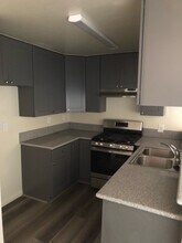 1809 Berendo N St, Unit 206 in Los Angeles, CA - Building Photo - Building Photo