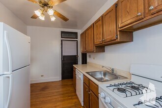 1907 W Larchmont Ave, Unit 3B in Chicago, IL - Building Photo - Building Photo