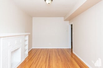 3751 W Sunnyside Ave in Chicago, IL - Foto de edificio - Building Photo