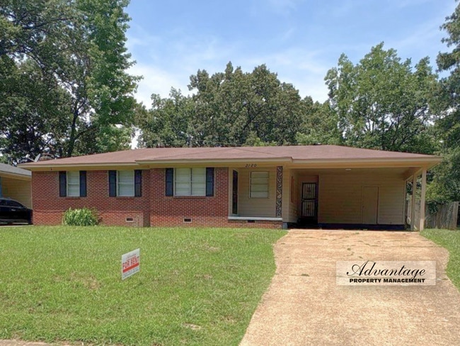 property at 3120 Beauchamp Dr