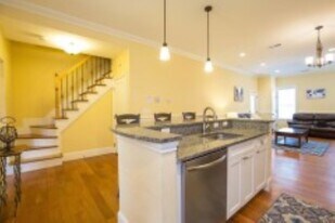 8 Gates St, Unit 1 in Boston, MA - Building Photo