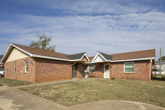 Park at Wind Trace in Huntsville, AL - Building Photo - Building Photo