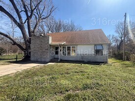 2624 S El Rancho St in Wichita, KS - Building Photo