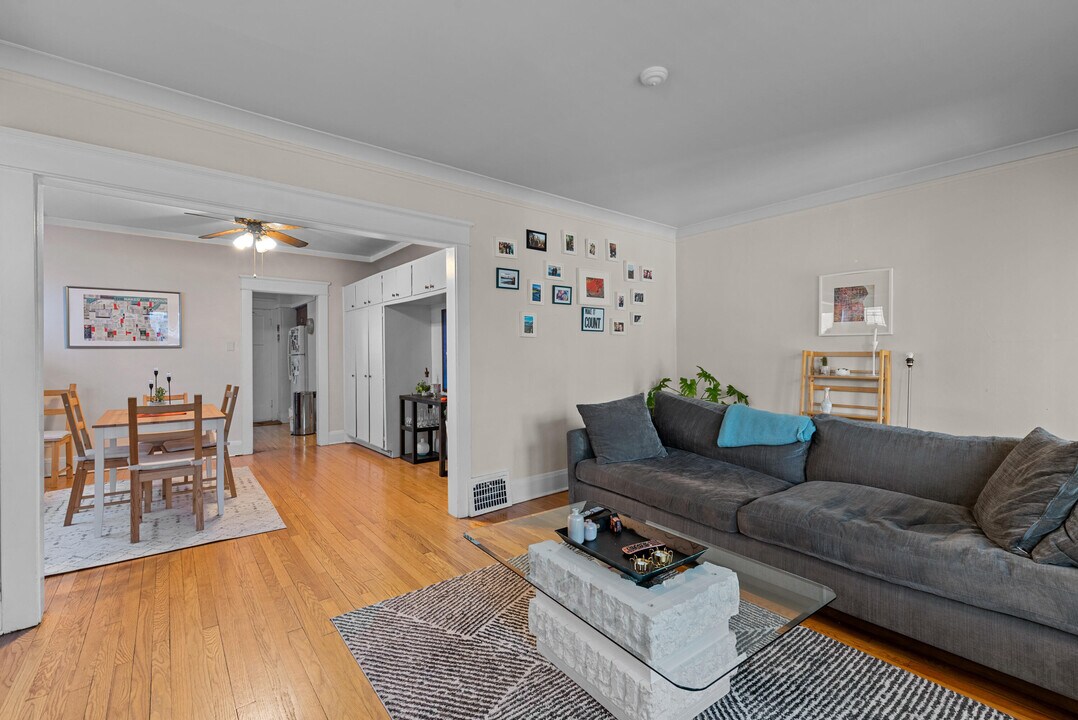 1827 E Olive St Photo