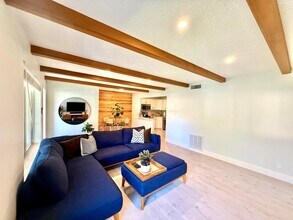 4765 Sable Pine Cir, Unit D2 in West Palm Beach, FL - Foto de edificio - Building Photo