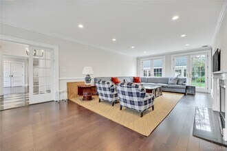 105 Everit Ave in Hewlett, NY - Building Photo - Building Photo