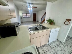 1319 W 51st Pl in Hialeah, FL - Building Photo - Building Photo