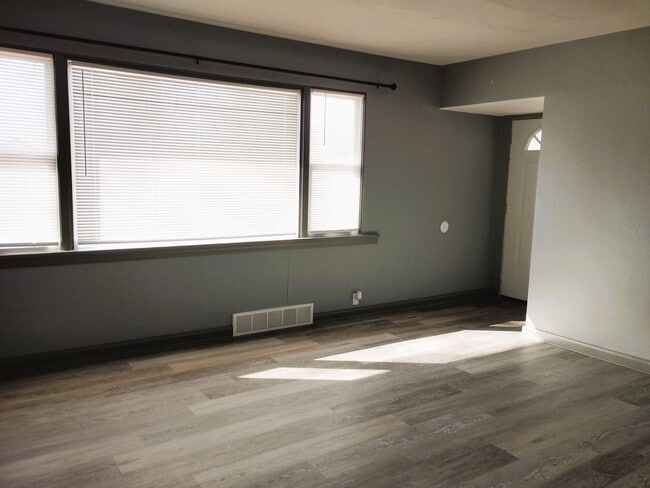 1709 Jay Ave in Belleville, IL - Building Photo - Building Photo