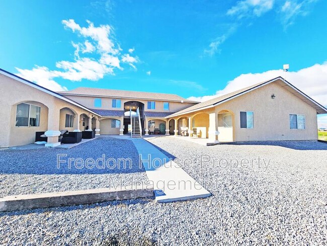 property at 2321 E Calvada Blvd