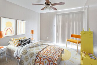 Villa Barcelona in Houston, TX - Building Photo - Building Photo
