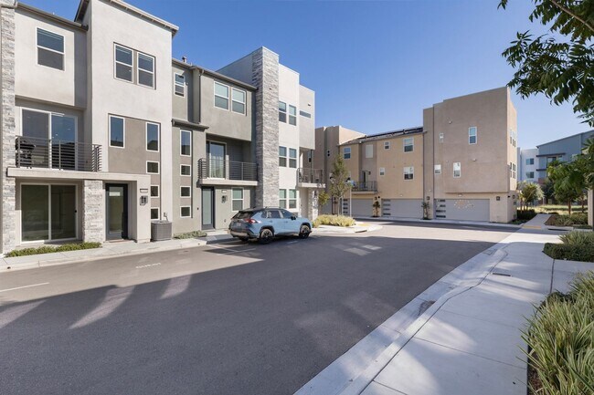 10406 Adamson Wy in San Diego, CA - Building Photo - Building Photo