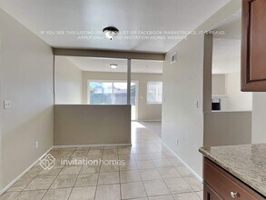 2619 W Maple St in San Bernardino, CA - Foto de edificio - Building Photo