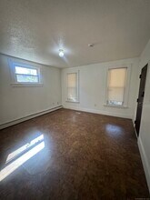 55 Pond St in New Haven, CT - Building Photo - Building Photo