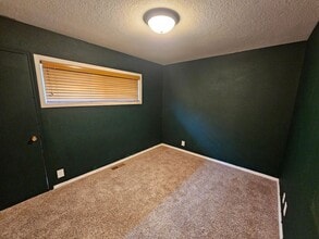 1701 Walnut St in La Grande, OR - Building Photo - Building Photo